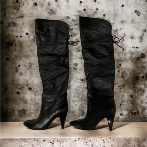 Guess leather woman’s over the knee boots